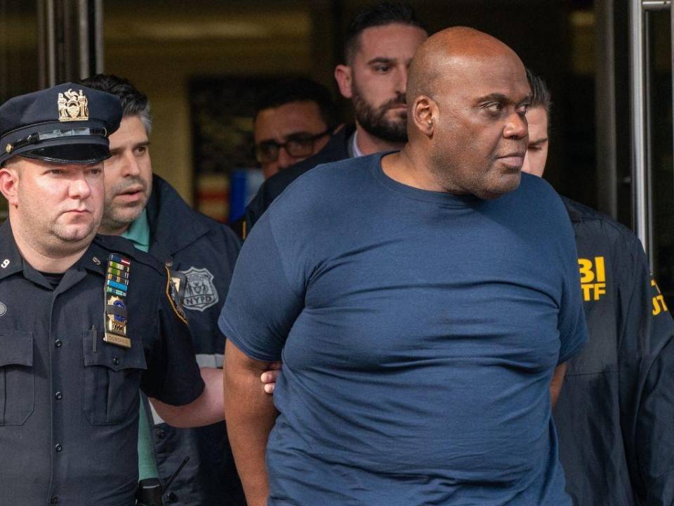 Frank Robert James fue detenido en el sur de Manhattan.