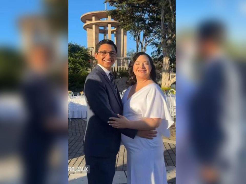 La boda del director de Aduanas, Fausto Cálix, se llevó a cabo el sábado.