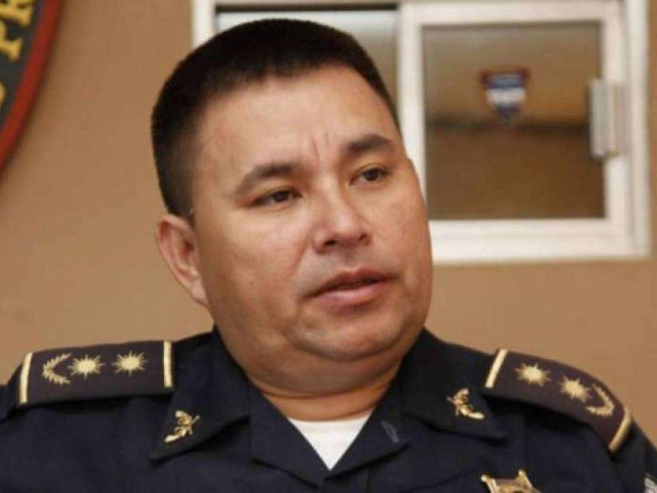 Dictan auto de formal procesamiento a comisionado de policía Lorgio Oquelí Mejía