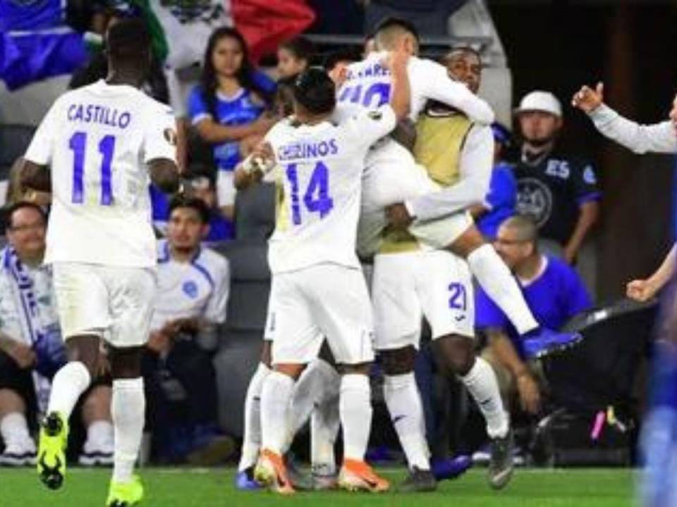 El último cruce entre Honduras y El Salvador en Los Ángeles data del 2019, en donde la H goleó 4-0 a La Selecta en la Copa Oro.
