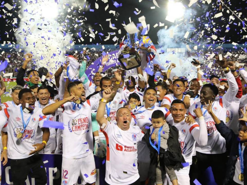 Olimpia actualmente es tricampeón de la Liga Nacional de Honduras.