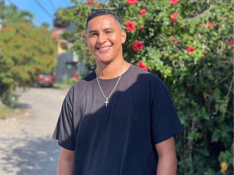 Como Axel Enrique Villafranca fue identificado el joven que fue hallado sin vida en La Ceiba, Atlántida.