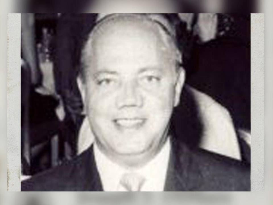 En 1961, la policía encontró al comerciante de productos agrícolas, Joseph DiMare, asesinado a tiros dentro de su cadillac blanco. Su muerte causó revuelo en aquel entonces, pero nunca se logró resolver. Hoy, 62 años después del hecho, las autoridades dieron con el paradero de su asesino. A continuación los detalles de este caso.