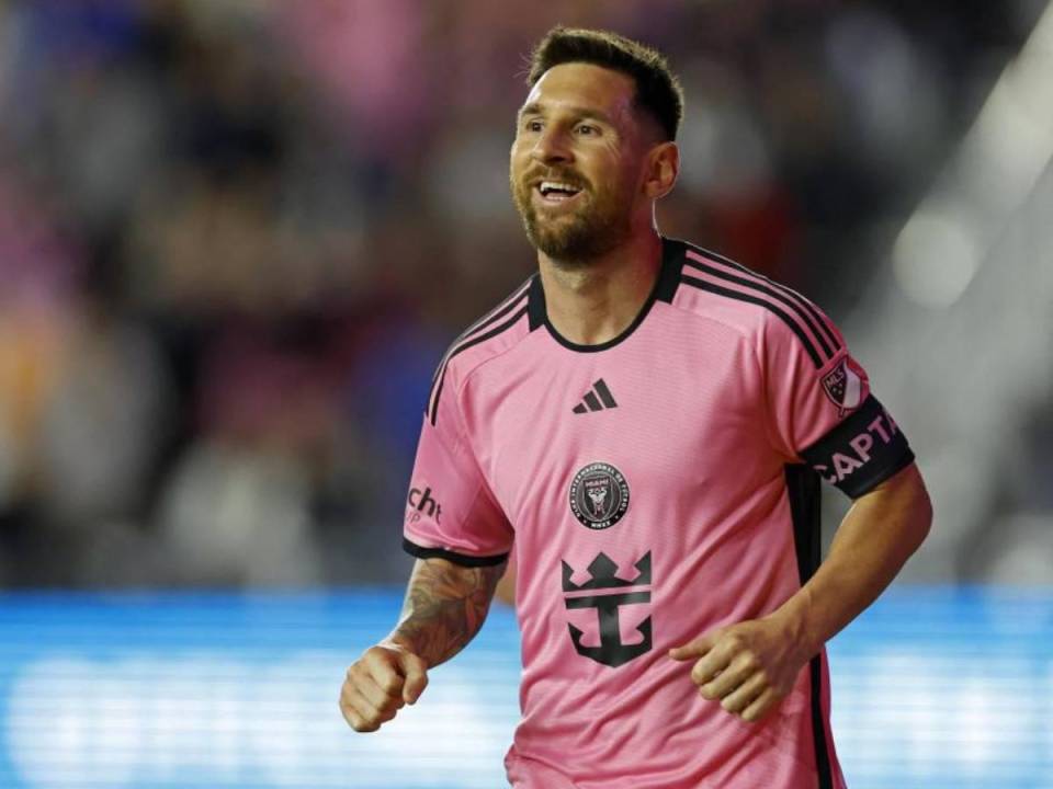 Edu Aguirre, periodista español, considera que Lionel Messi no es un 10 en nada.