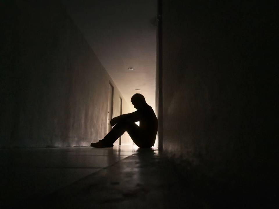 Causas psicológicas, estigmas sociales y la falta de inversión en un sistema de salud mental universal para los hondureños han provocado el aumento de los suicidios, sobre todo en los adolescentes y jóvenes.