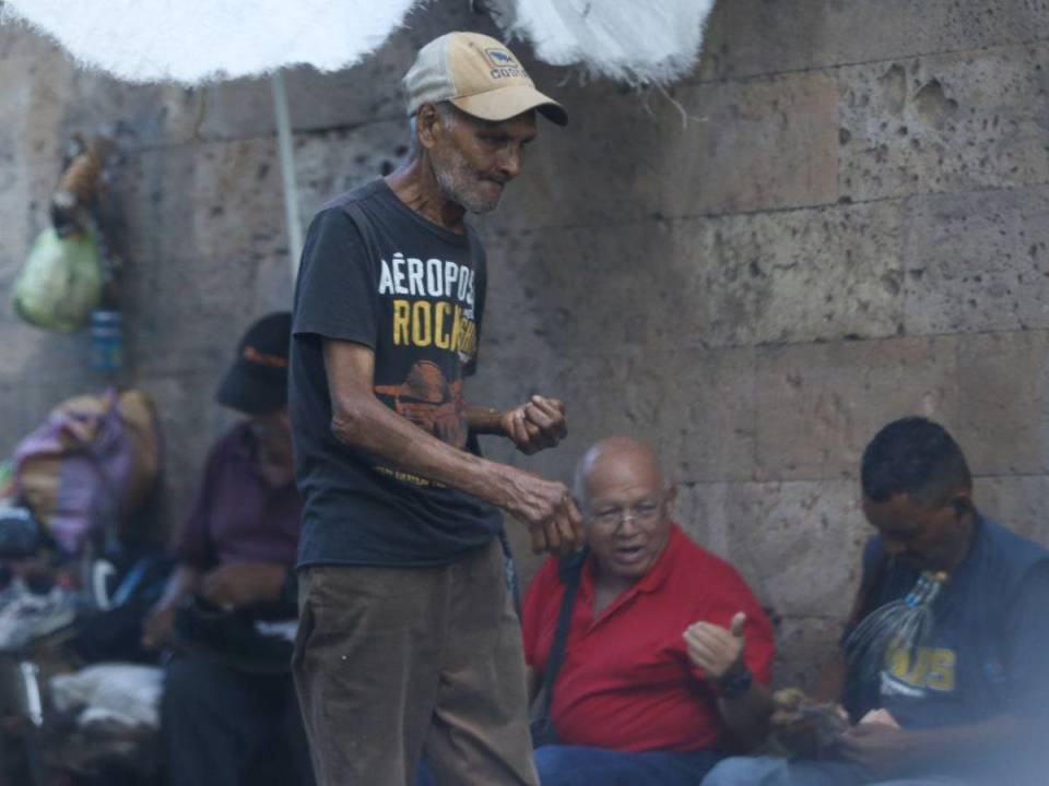 Personas de la tercera edad en Honduras se enfrentan a desafíos durante su proceso de envejecimiento.