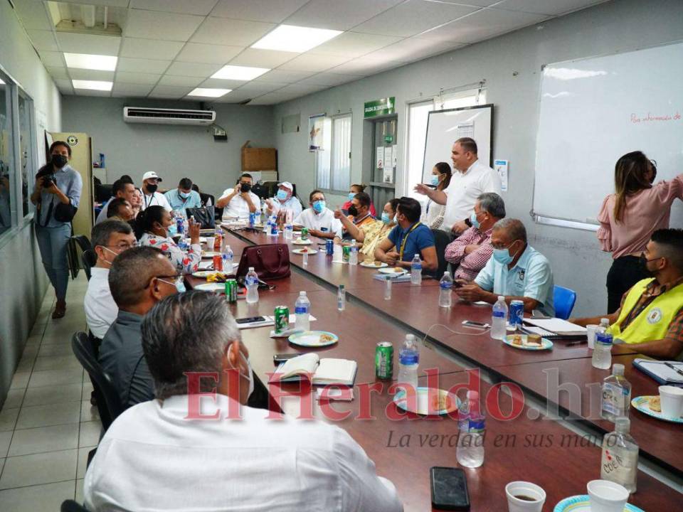 Los alcaldes del departamento se reunieron con las autoridades de Copeco para definir medidas ante el anuncio de más lluvias