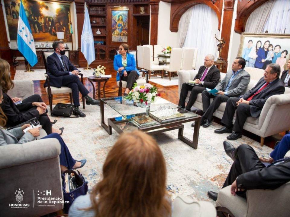 La presidenta Castro sostuvo el encuentro con la misión de la ONU en Casa Presidencial.