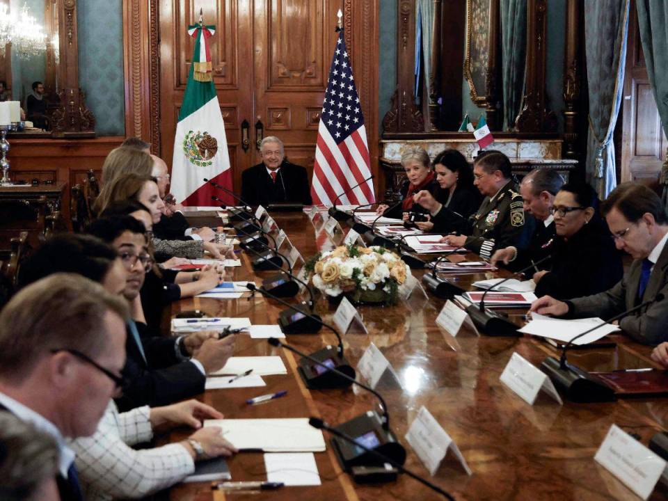 El mandatario mexicano se reunió con altos funcionarios estadounidenses.