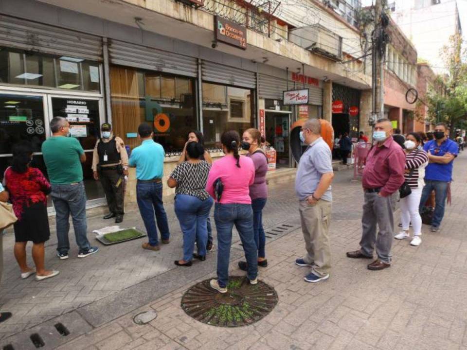 Las sucursales bancarias permanecerán cerradas este 15 de septiembre con motivo del feriado en conmemoración del 202 aniversario de Independencia.