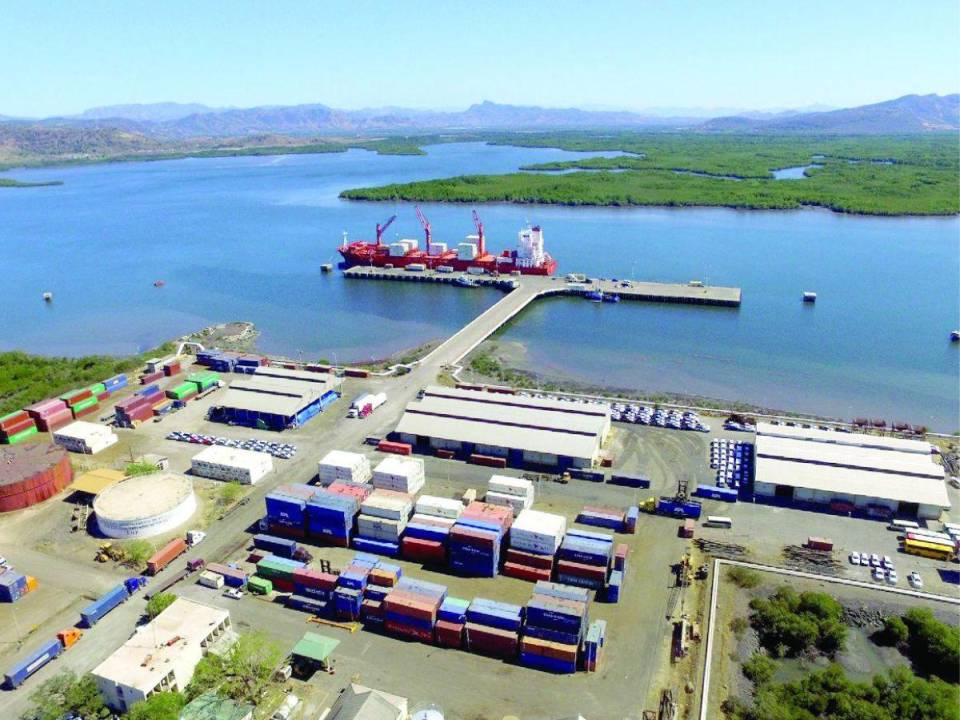 Un total de $240 millones iba a invertir Eximbank de China y la empresa China Harbour Engineering Company en San Lorenzo.