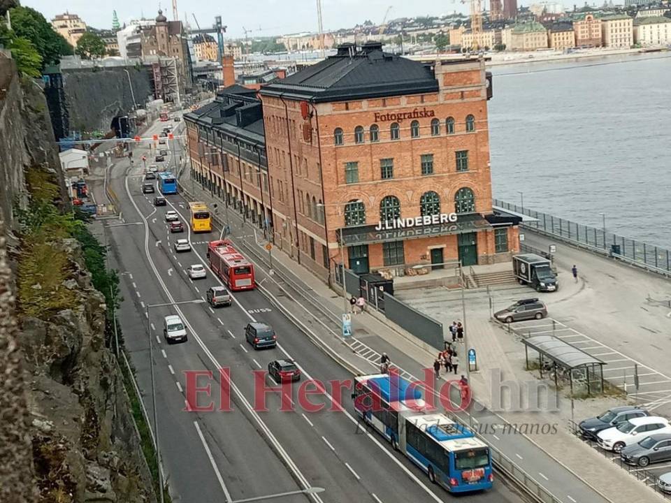 Suecia cuenta con varias modalidades de transporte que son muy seguras.
