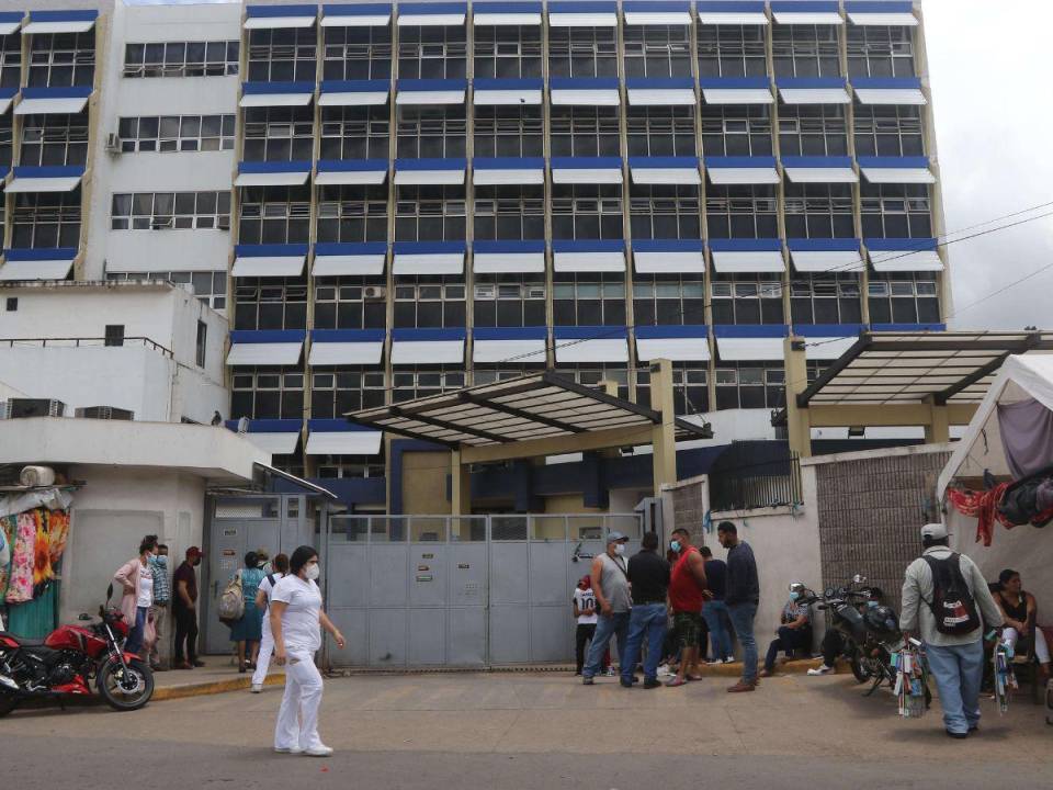 En 2012, el Hospital Escuela pasó a ser administrado por la UNAH. Sin embargo, fue devuelto a la Sesal en 2019.