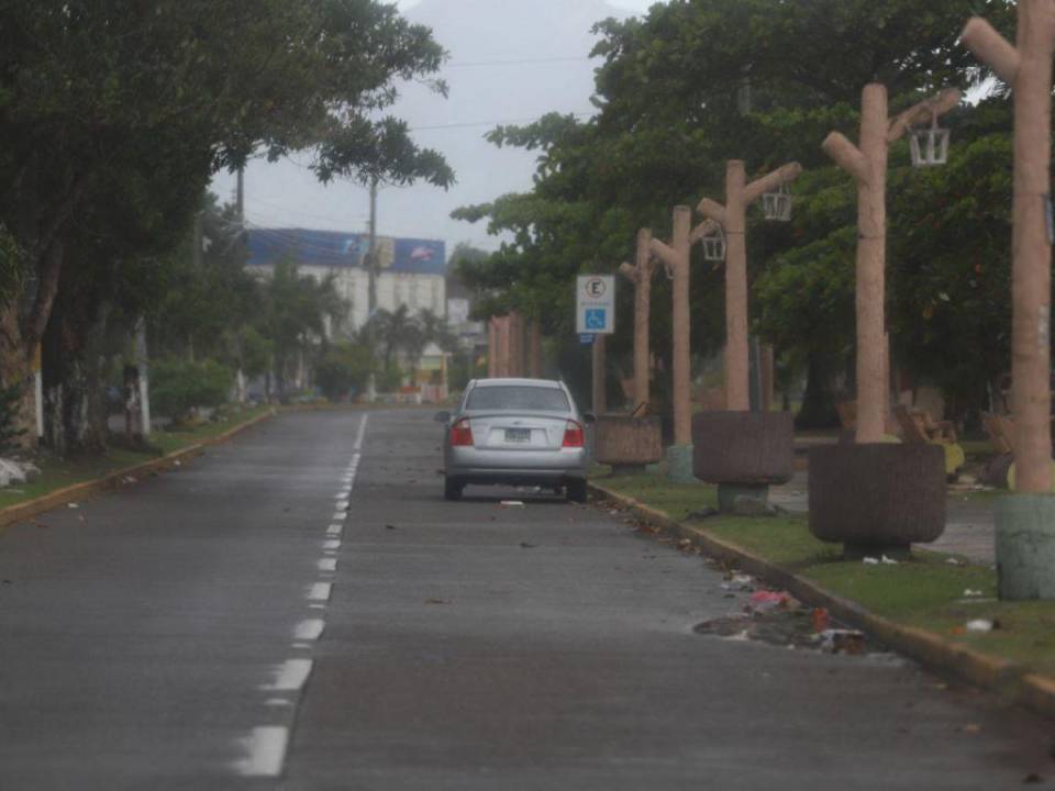 El ingreso del fuente frío ya comienza a dejar lluvias en el Caribe de Honduras.