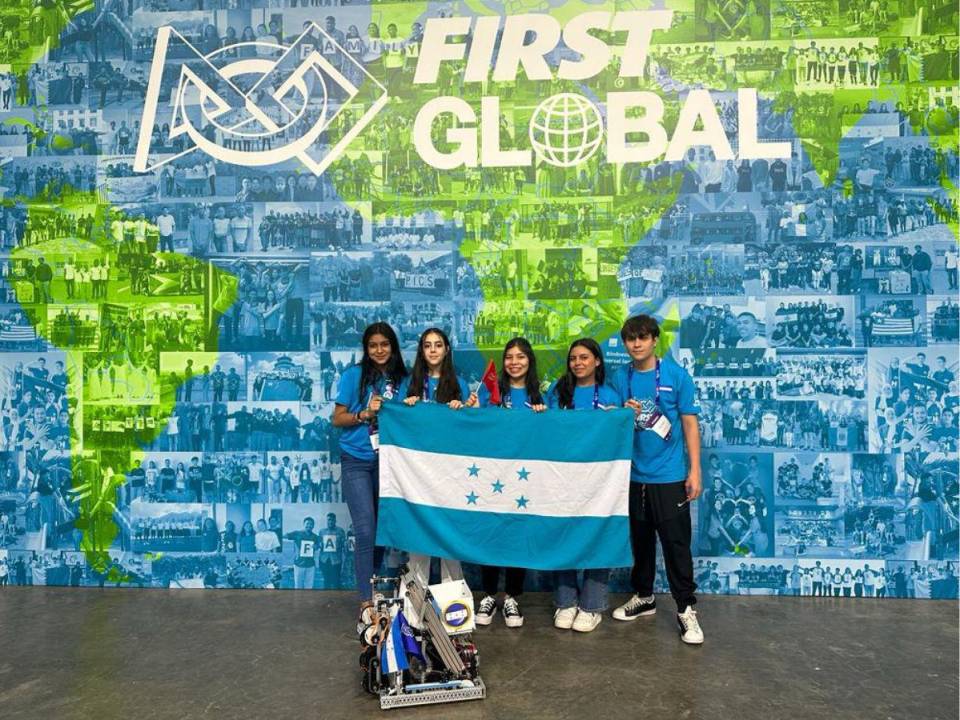 Los estudiantes que viajaron a Singapur para representar a Honduras en la competencia de robótica, obtuvieron el primer lugar a nivel de Norteamérica y el Caribe; también se posicionaron en otros lugares.