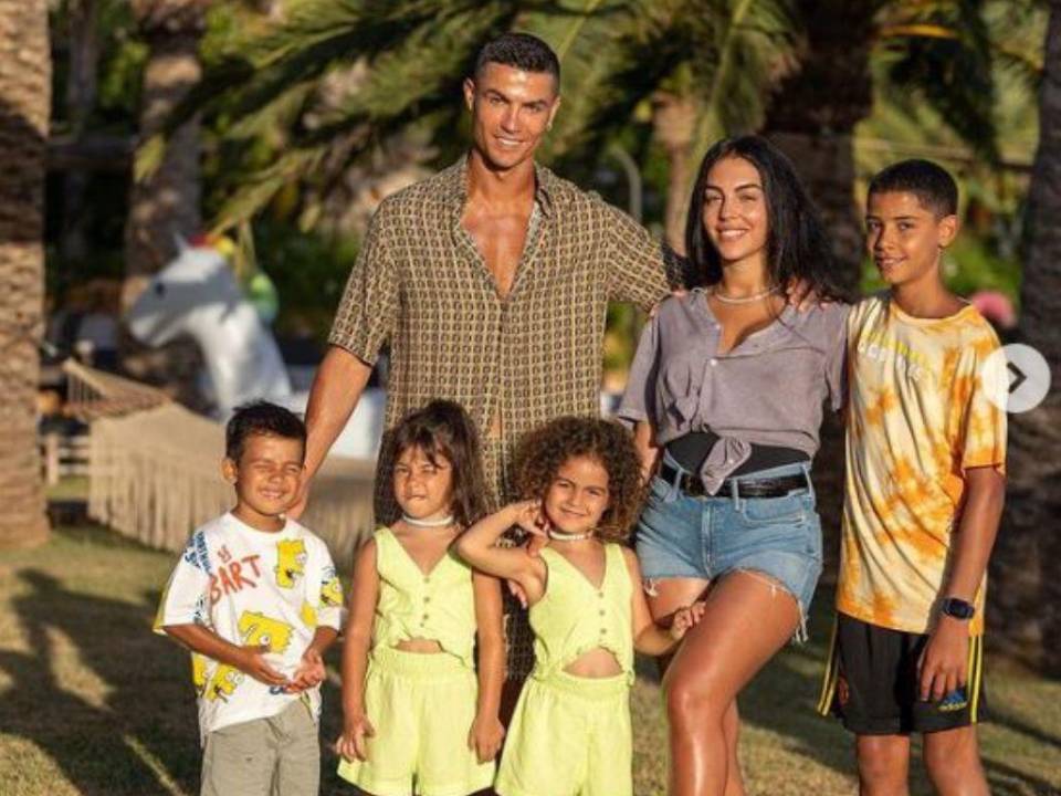 La familia que la modelo y empresaria conforma con Cristiano Ronaldo recientemente celebró el cumpleaños del hijo mayor del portugués.