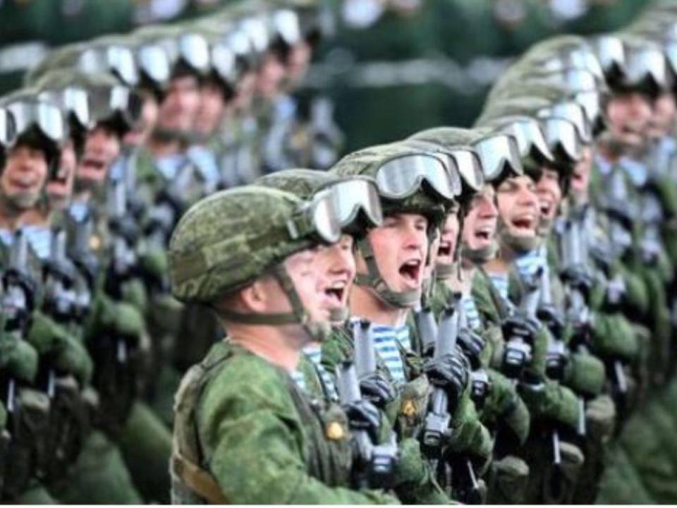 Por alargamiento de conflicto con Ucrania, el Parlamento ruso aumenta limite de edad de servicio militar obligatorio.