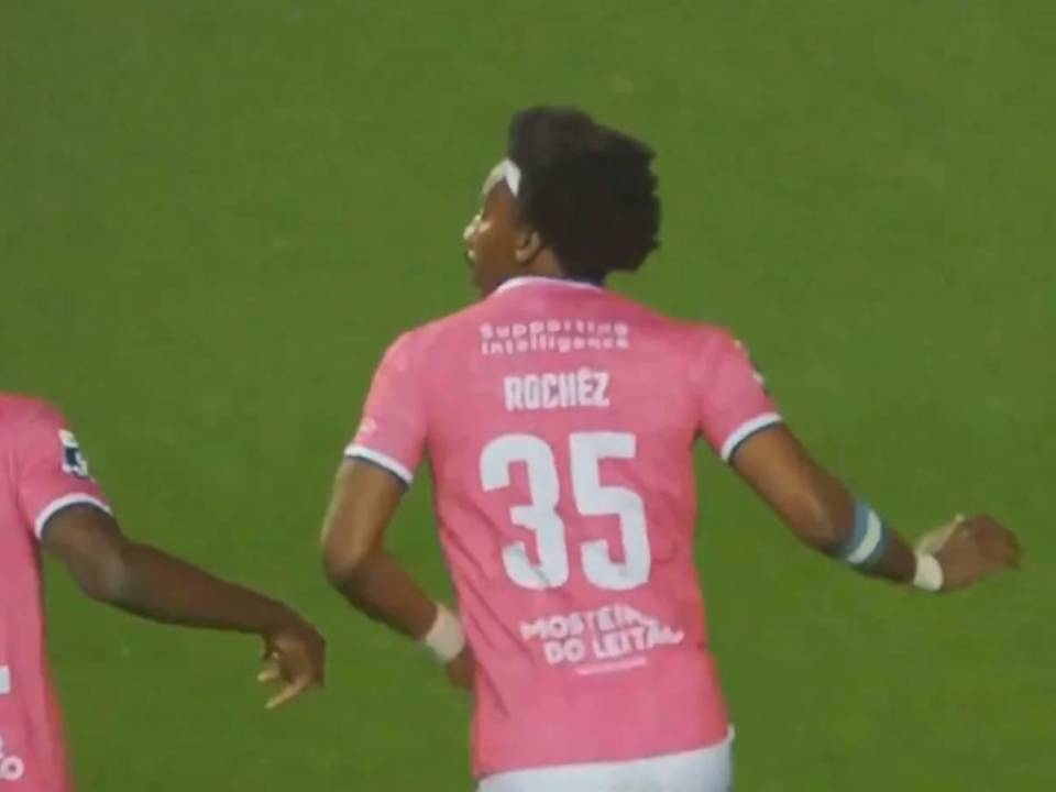 Bryan Róchez anota su séptimo gol de la temporada con el UD Leira de Portugal