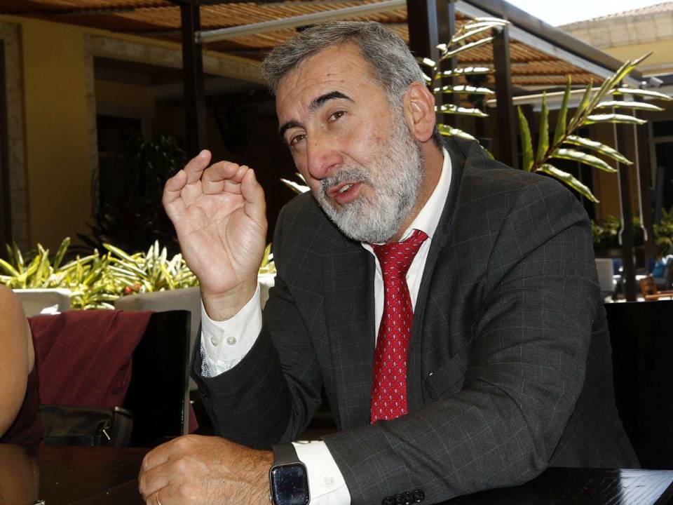 El abogado uruguayo Edison Lanza, exrelator para la libertad de expresión de la OEA en el período 2014-2020, visitó Honduras como observador del proceso de elección de los próximos magistrados.