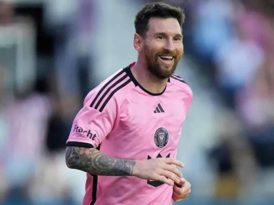Lionel Messi vuelve a las canchas tras 23 días de lesión.