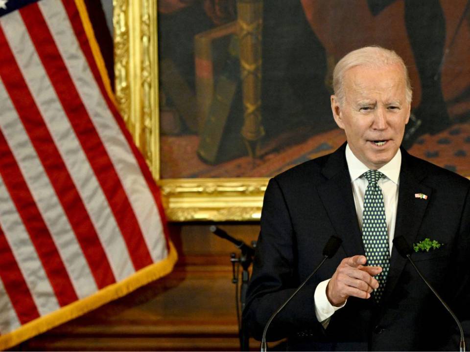 Presidente de los Estados Unidos, Joe Biden, recibe ataque por la computadora robada de su hijo.