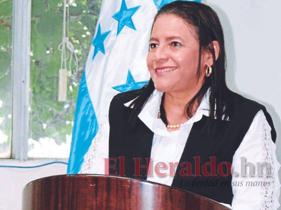 Laura Suazo sostiene que los retos para reactivar el sector agropecuario de Honduras son enormes.