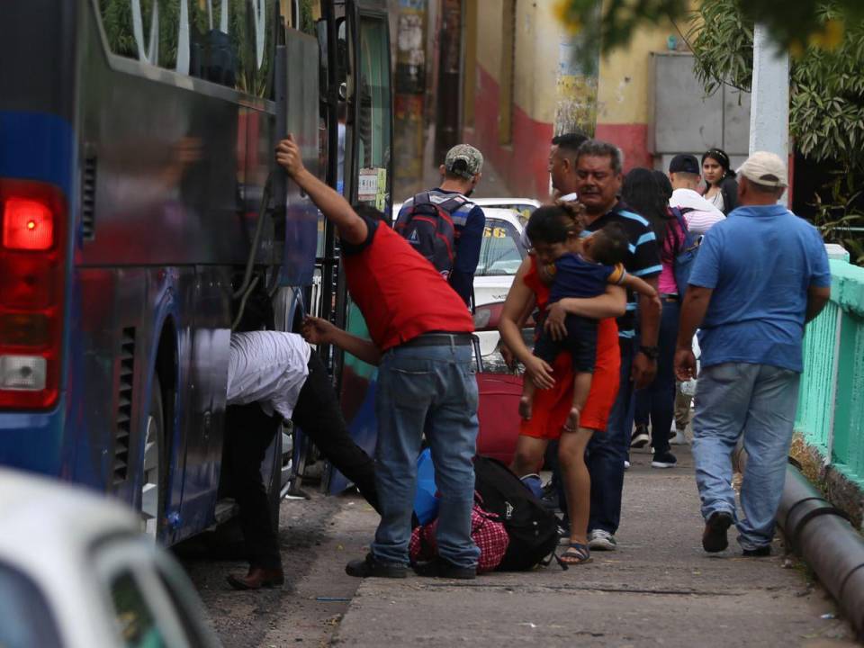 Los capitalinos empezaron a regresar a la ciudad este 2 de enero después de las fiestas navideñas y de Año Nuevo.