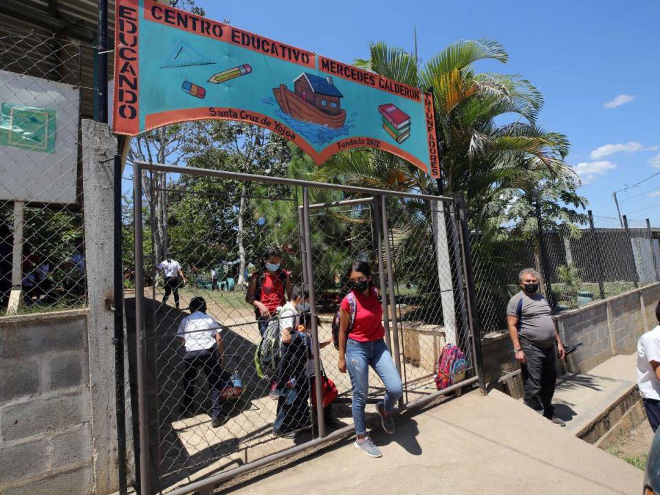 La Escuela Mercedes Calderón en Santa Cruz de Yojoa es uno de los centros que no se interviene porque el terreno no es de la Seduc.