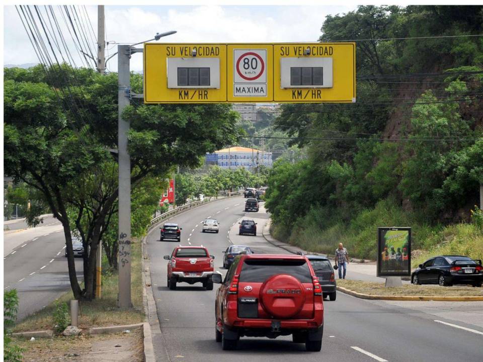 En Honduras, el límite de velocidad es de 80 kilómetros por hora. Los infractores pueden recibir una sanción de 600 lempiras.
