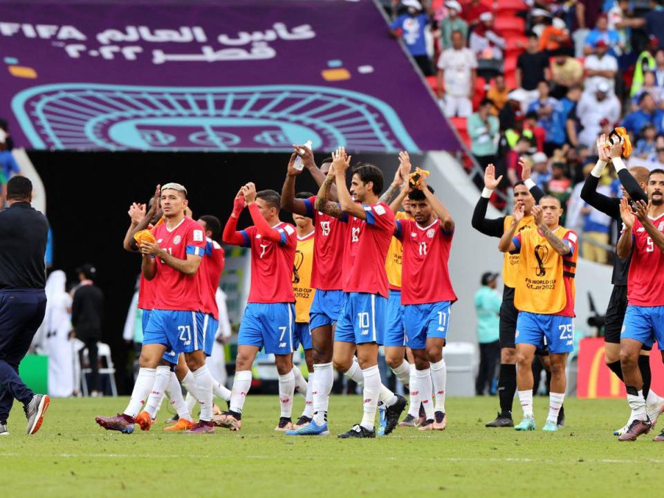 Costa Rica hace una gesta histótica al vencer a Japón.