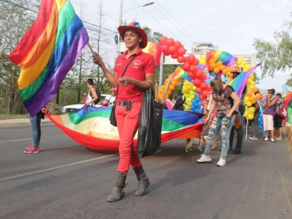 Los militantes de la comunidad LGTBI+ se sintieron discriminado en su participación de los desfiles del 15 de septiembre del 2022.
