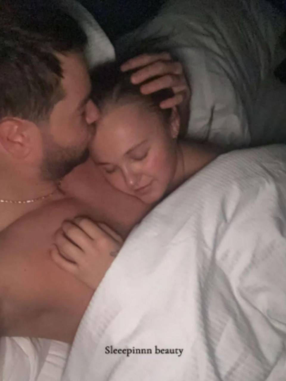 Jojo Siwa junto a Chris Hughes confirmaron su relación, después de varios rumores de romance.