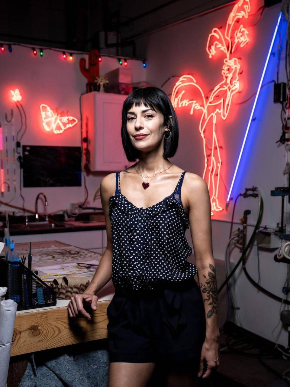 Mi conexión personal con la música latina es a través de mi abuela, que fue cantante de mariachi en su juventud, explicó la artista Leticia Maldonado.