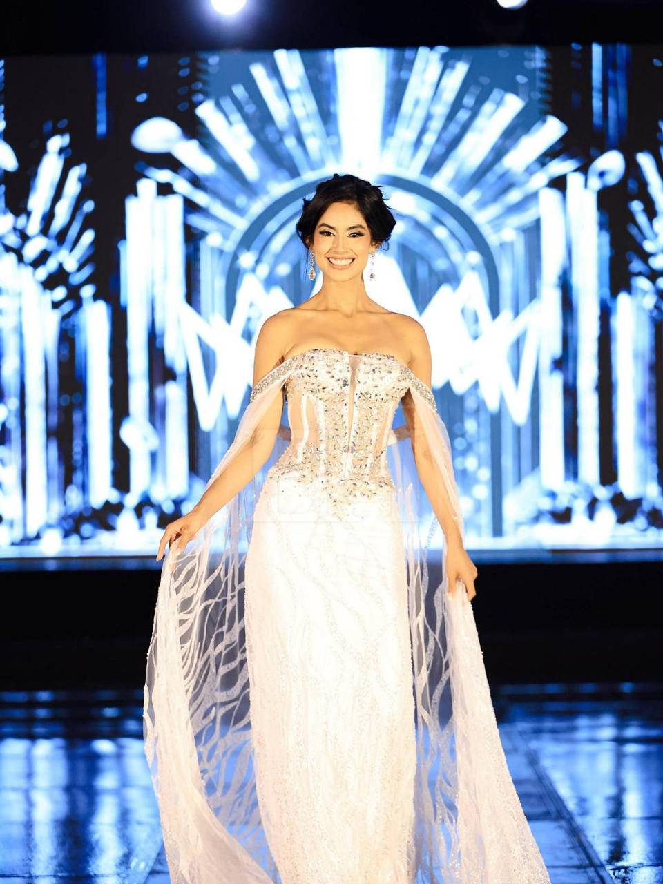 Este es el vestido con el que Luis Pineda fue coronada Miss Honduras Universo 2026.