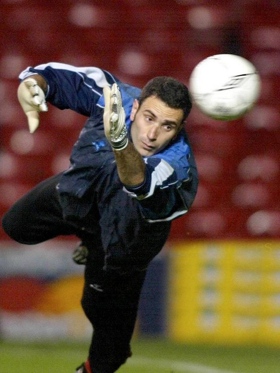 “Me gusta ver el fútbol solo, concentrado”: José Francisco Molina, un técnico meticuloso y comprometido