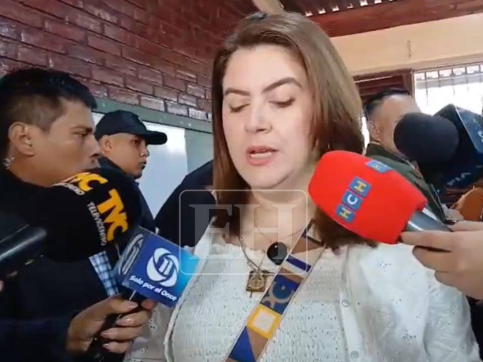 Si a ese muchacho (Marlon Ochoa) lo dejan, le va a meter fuego al país: Cossette López denuncia más hostigamientos