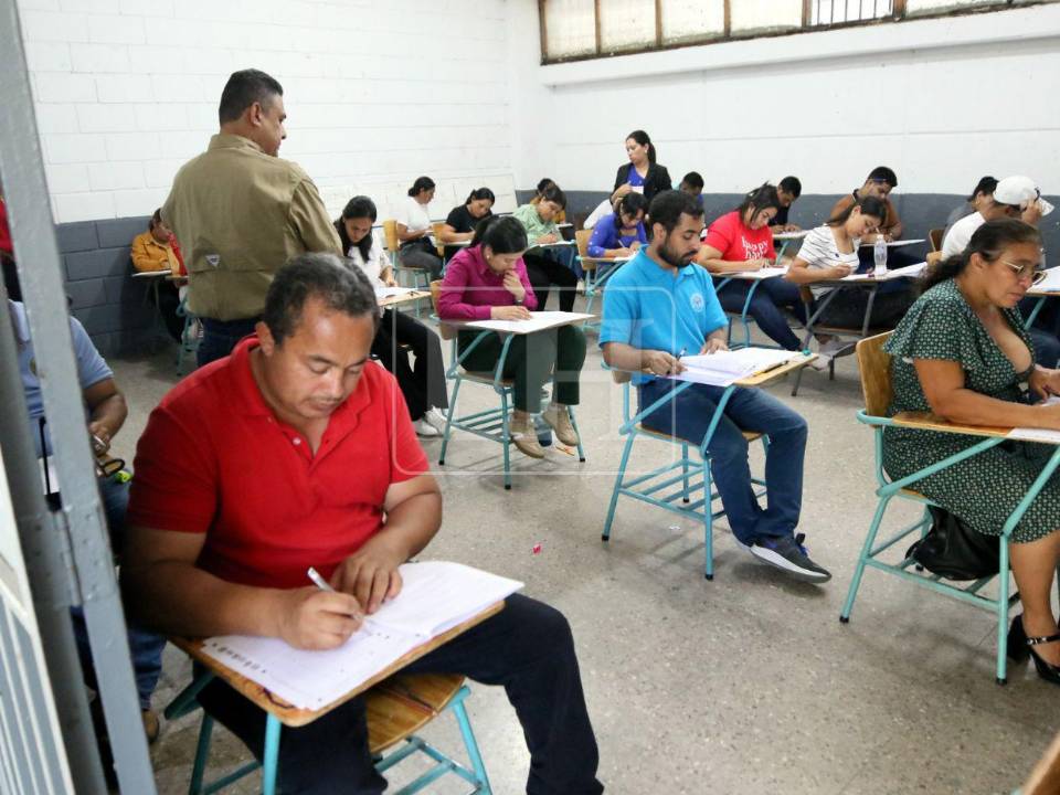 La Secretaría de Educación efectuará el reajuste salarial para los maestros a partir de mayo.