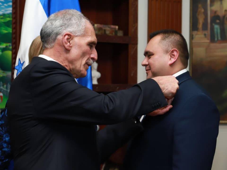 Luis Castro, secretario privado del presidente Nasry Tito Asfura, fue clave en la victoria de las elecciones como coordinador de organización territorial de la campaña.