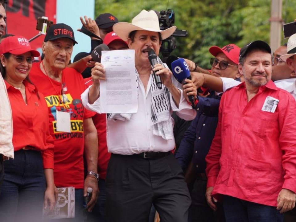 Manuel Zelaya convocó a la coordinación nacional del Partido Libre para este viernes.