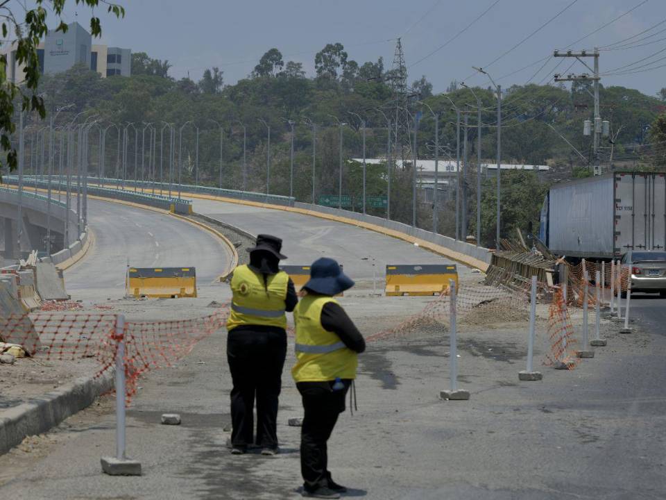 Las autoridades municipales han evitado profundizar sobre el estado actual del puente o los posibles trabajos correctivos que podrían realizarse.