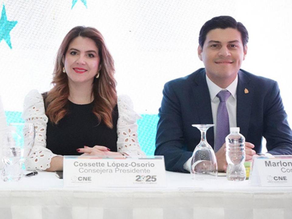 Cossette López respondió a Marlon Ochoa luego de su conferencia donde publicó 10 nuevos audios.