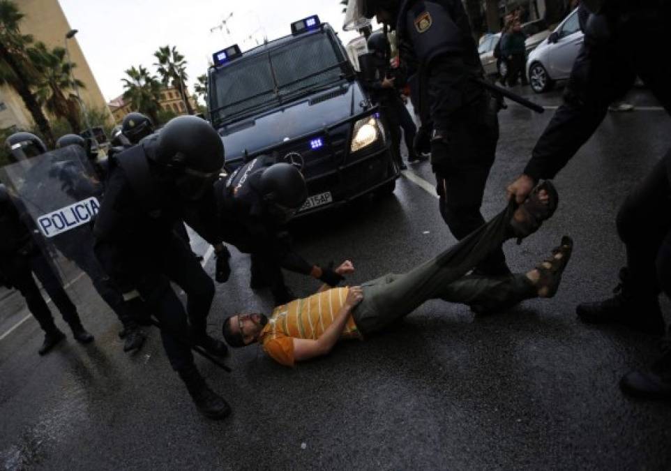 FOTOS: Los disturbios en una Cataluña que busca independencia