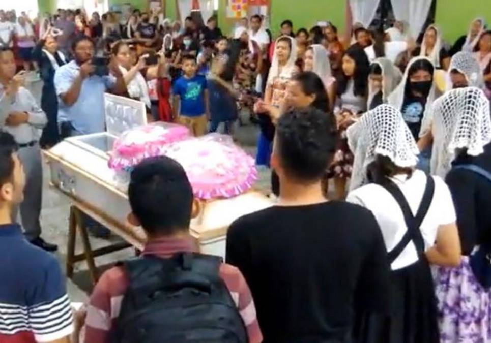 Desgarrador adiós a Kenia Alfaro, la menor asesinada al salir de la iglesia en San Antonio, Cortés