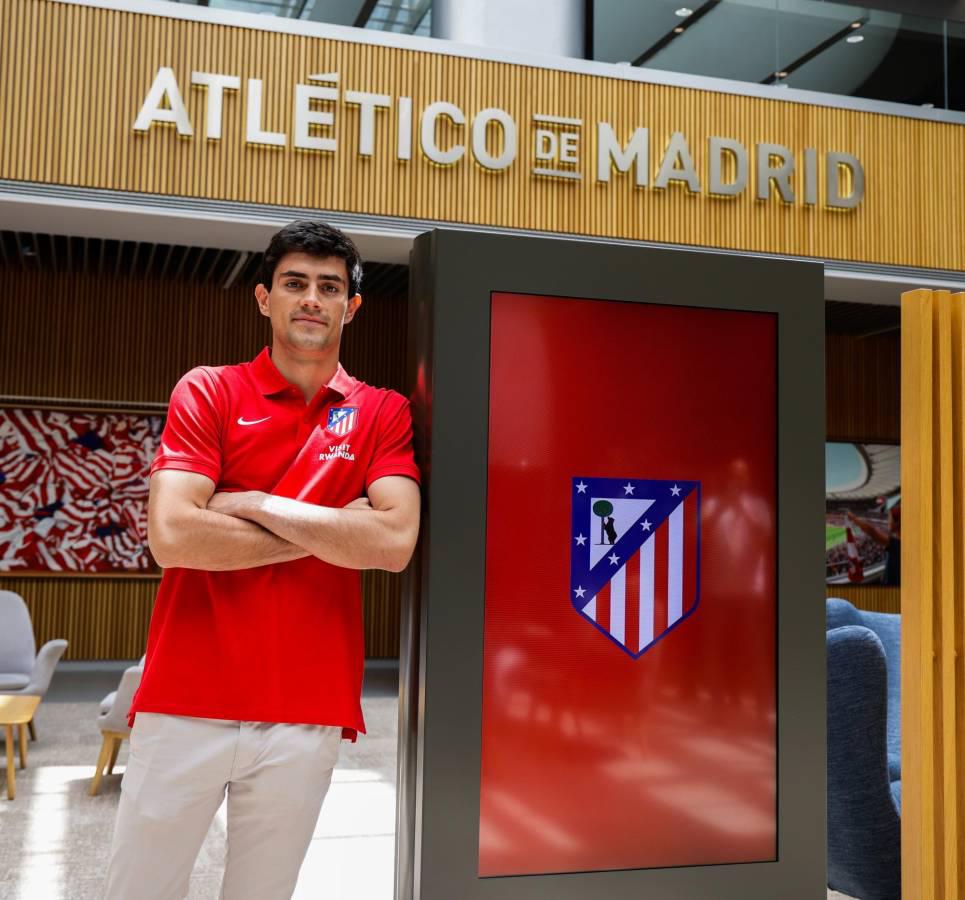 Fichajes: Legionario hondureño jugará en LaLiga de España y le arrebatarán joyita al Barcelona