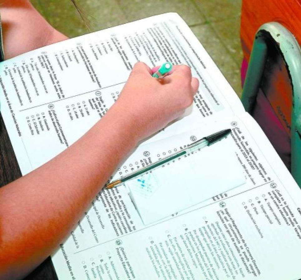 Experto: Pruebas miden lo que el docente debe enseñar en el aula