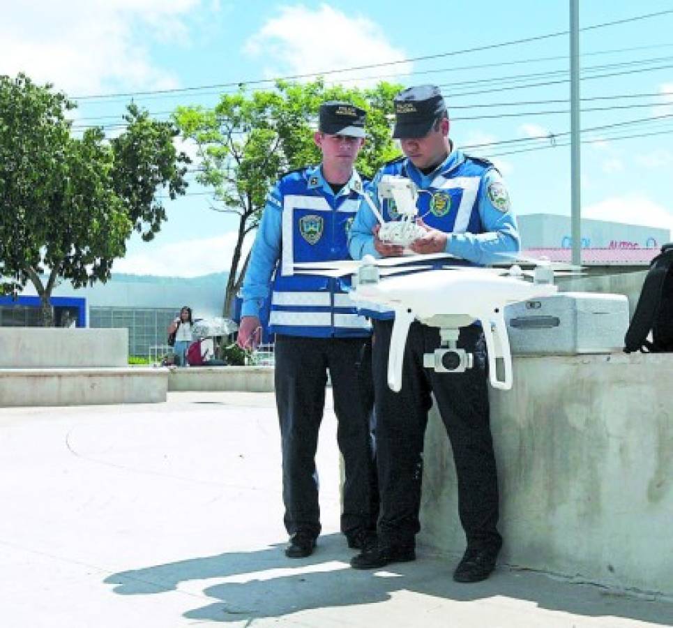 Con drones vigilan y agilizan el congestionamiento de la capital de Honduras