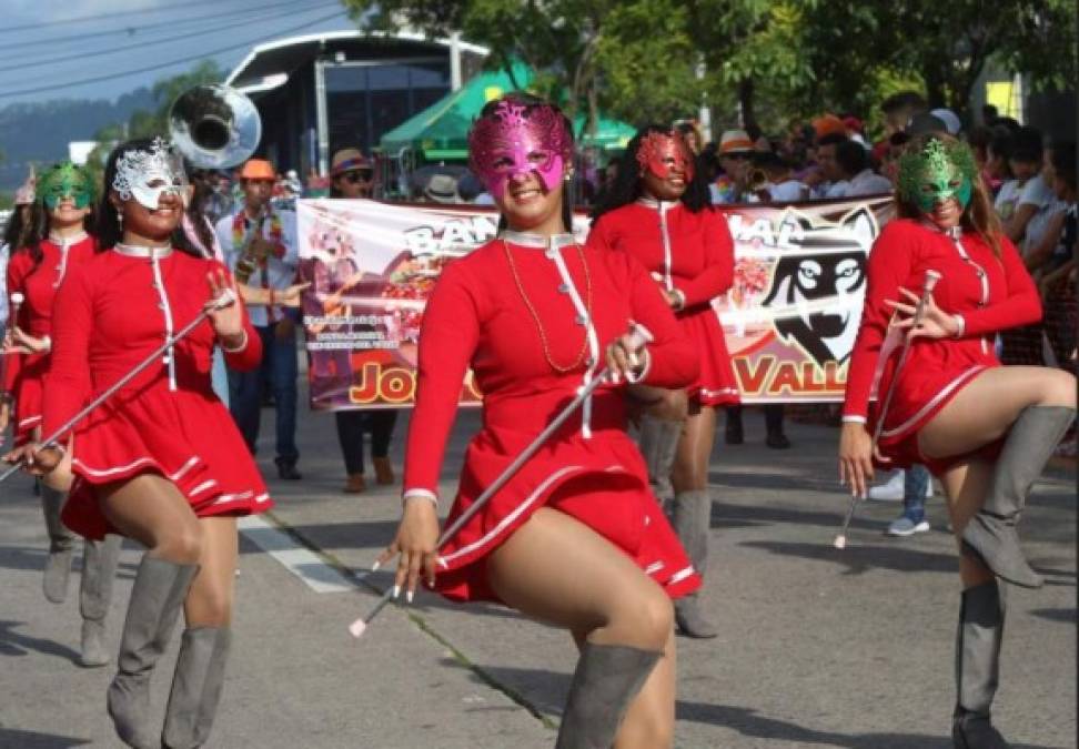 FOTOS: Color, alegría y belleza en el carnaval de Tegucigalpa