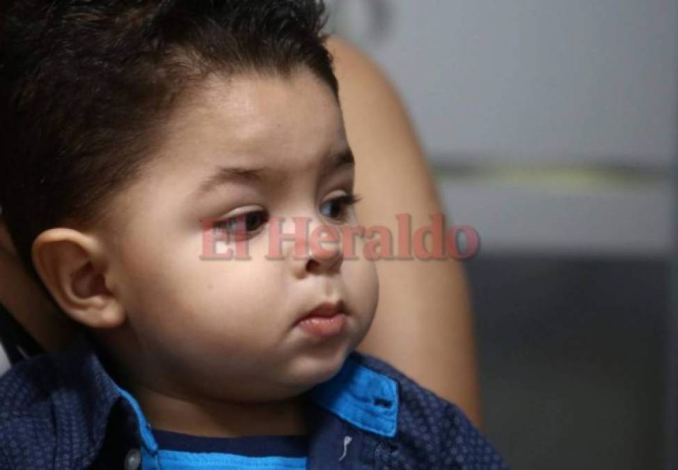 La primera sesión de fotos de Ariela Cáceres junto a su hijo Mateo Alexander