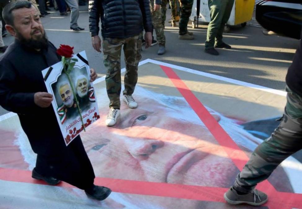 Las imágenes que reflejan el odio latente hacia Trump en una Irán que pide su cabeza