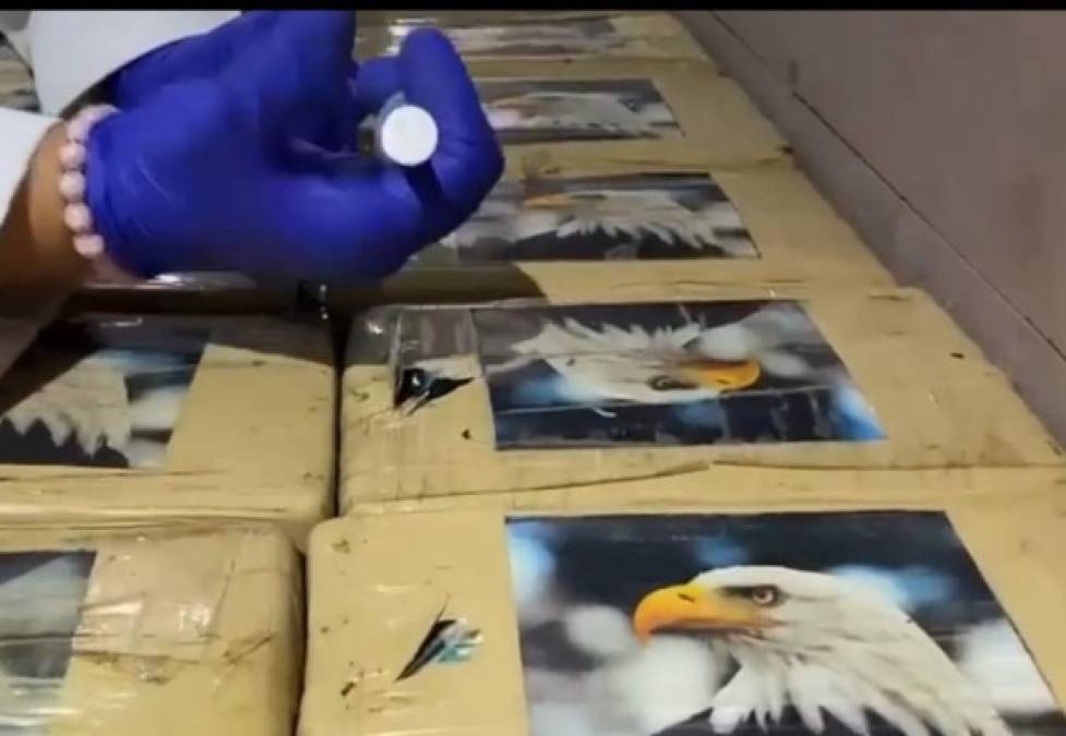 ¿Qué significa la imagen de un águila en la presunta droga hallada al alcalde de Roatán?